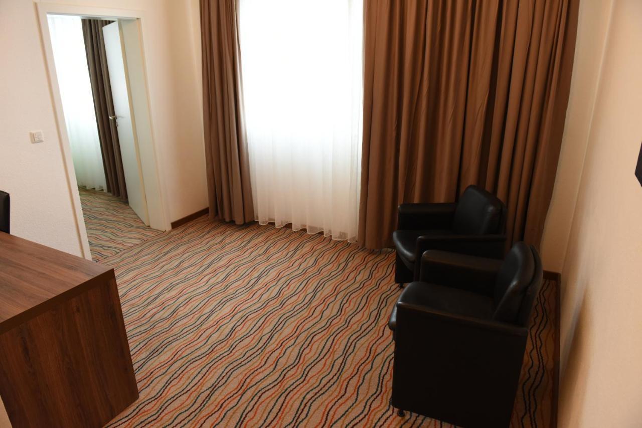 Hotel Olive Inn Aschaffenburg Buitenkant foto